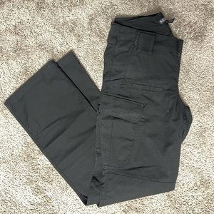 Black 5.11 stryke tactical pants